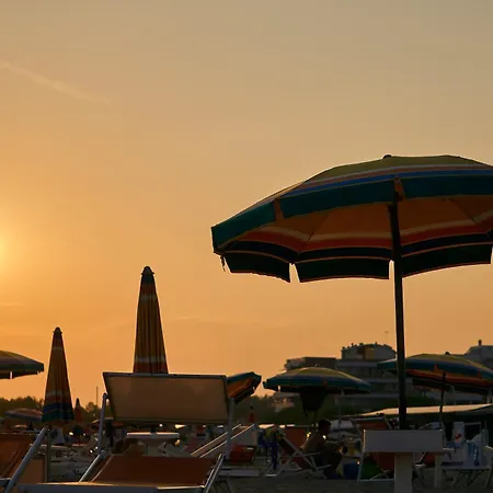 Cozy Flat With 3 Shared Pools And Private Garden * Bibione