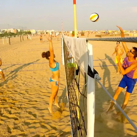 Cozy Flat With 3 Shared Pools And Private Garden Bibione