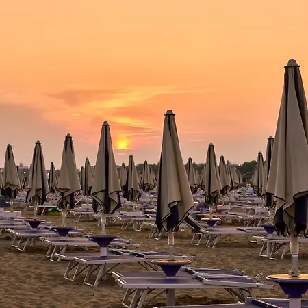 Apartment Cozy Flat With 3 Shared Pools And Private Garden Bibione