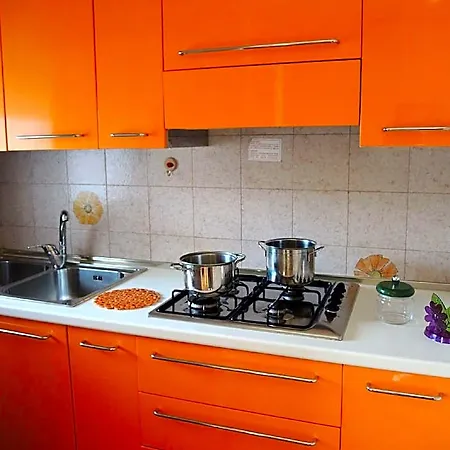 Cozy Flat With 3 Shared Pools And Private Garden شقة *